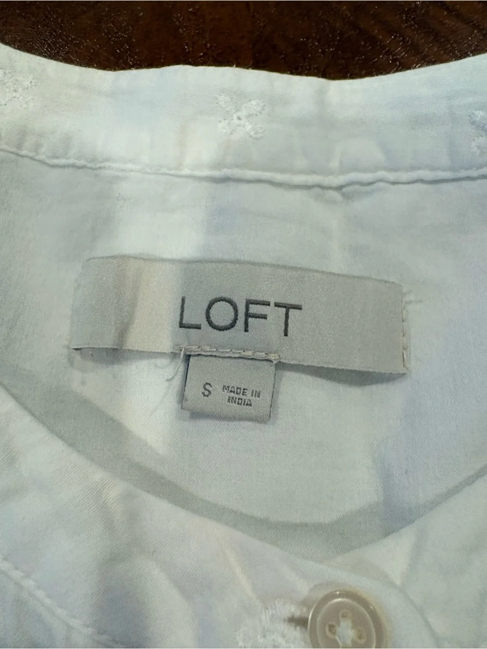 Loft, White Embroidered Cap-Sleeve Button-Front Top, size S - Picture 3 of 5